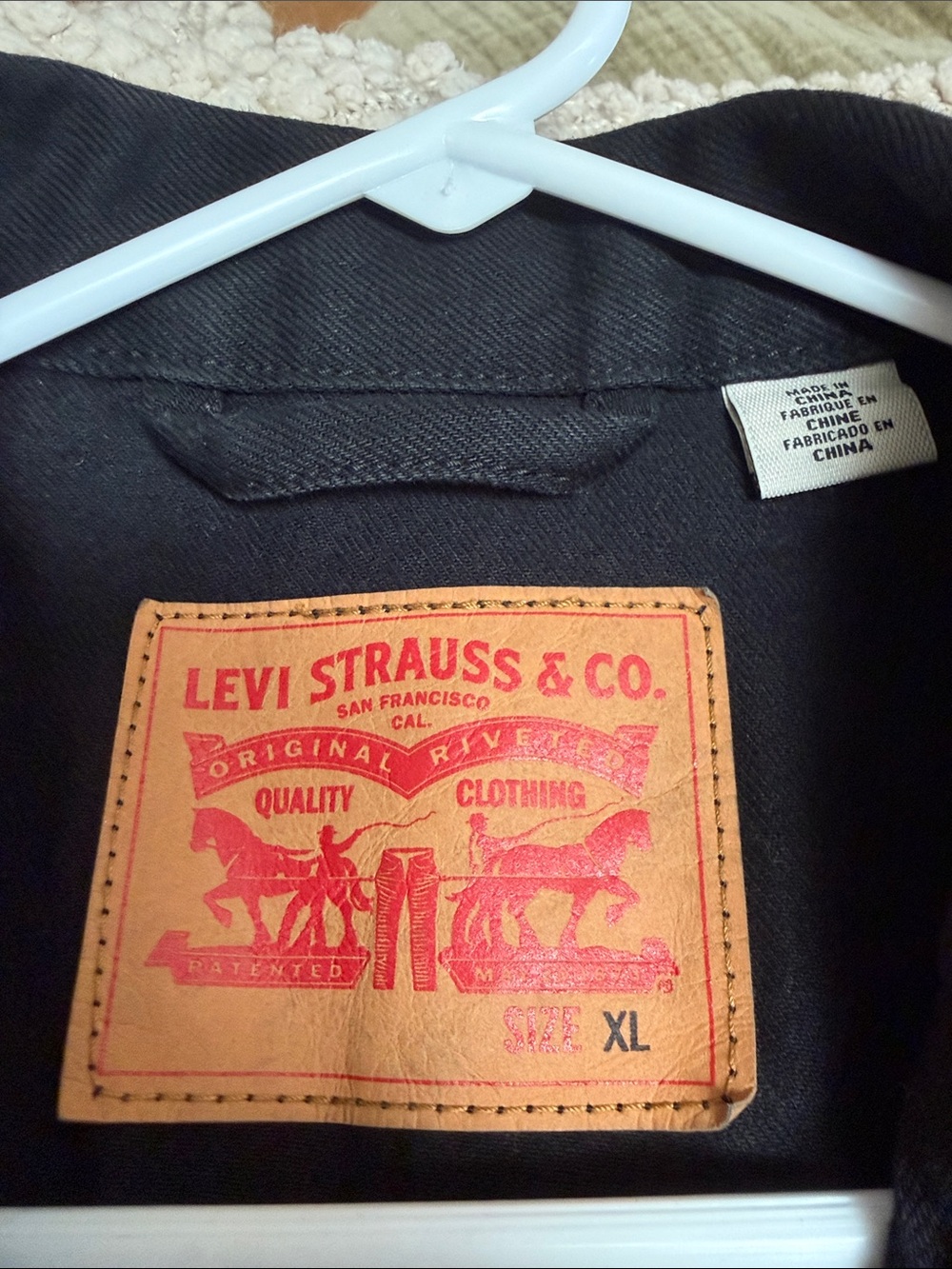 Levi's Black Men's Denim-Style Trucker Jacket - Picture 3 of 4